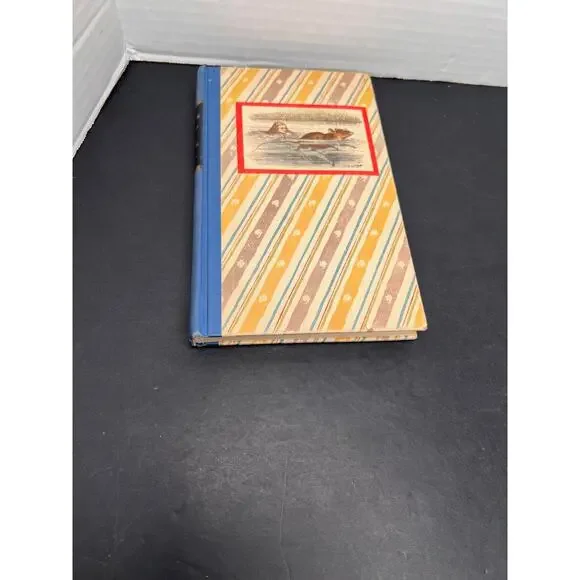 Book, Alice's Adventures in Wonderland, hardcover, Lewis Carroll, set of two - Picture 12 of 16